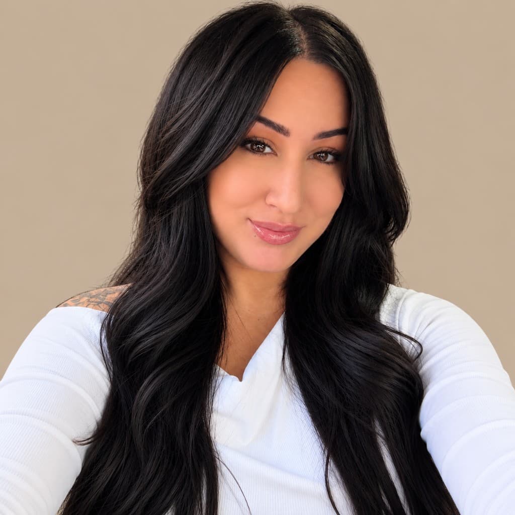 Angel Ruggiero, certified nursing assistant and licensed esthetician at Hello Gorgeous Med Spa in Oswego, IL