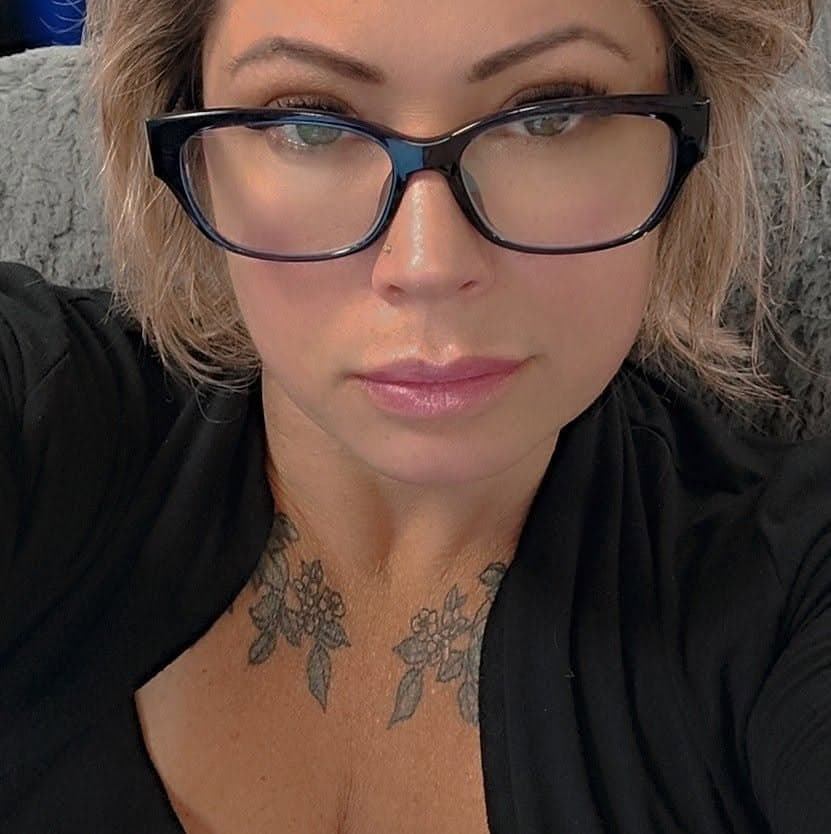 Microblading near Aurora IL at Hello Gorgeous Med Spa Oswego